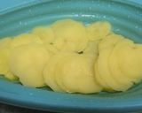 ズッキーニとじゃがいものオムレツ作り方1写真