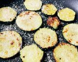 ズッキーニ 粉チーズ焼き 2 コンソメ味作り方3写真