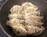 えびまるごと！ぷりぷり焼き餃子作り方4写真