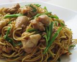 〖 鶏もも肉と青ニラの焼きそば 〗作り方6写真