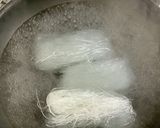 たっぷり野菜と鶏挽肉の春雨ペペロンチーノ作り方2写真