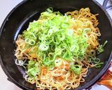 塩ダレ焼きそば温泉卵のせ作り方4写真