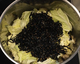舞茸と白菜と油揚げと昆布の佃煮の和え物作り方3写真