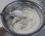 泡雪クリーム～コオロギバナナを包み込んで作り方6写真