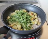 旨っ【ポテトとシーアスパラガスのソテー】作り方5写真