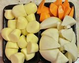 トマト缶で肉じゃが作り方1写真