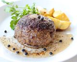 シンプルに【和牛ハンバーグ（塩＆胡椒）】作り方9写真