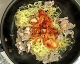 味付け失敗なし！豚キムチ焼きそば作り方3写真