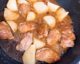鶏肉とじゃがいものニンニク照り焼き作り方4写真