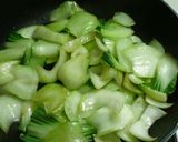 チンゲン菜と干しえびの簡単炒め煮作り方3写真
