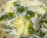 じゃがいも えのき わかめの味噌汁^^作り方4写真