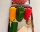 ズッキーニとピーマンの肉詰め作り方1写真
