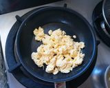 素麺の付け合わせに。炒り卵豆苗炒め！作り方2写真