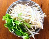 がっつり旨い♫ナッツと豚ロースの炒め物作り方2写真