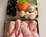 鶏肉とプルーンの赤ワイン焼き作り方1写真
