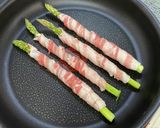 シンプルに塩胡椒で♪アスパラの肉巻き作り方3写真