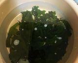『タマネギとわかめの卵スープ』作り方1写真