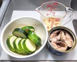 サバ缶とズッキーニのピリ辛マヨネーズ炒め作り方1写真