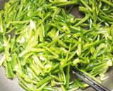 材料3つで簡単！しらす入り無限ピーマン作り方5写真