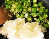 ししとうとミニトマトの焼きめし作り方3写真