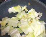 キャベツと豚肉のポン酢炒め作り方2写真