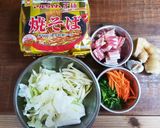 残り野菜の使い方。①【焼きそば】作り方1写真