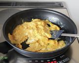 朝食に【ふんわり卵とスパムのソテー】作り方3写真