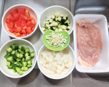 梨と茹で鶏むね肉の冷やし中華作り方1写真