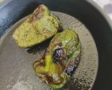 種も食べれる！ピーマンの丸焼き作り方5写真