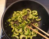ゴーヤと茗荷の塩昆布炒め！作り方4写真