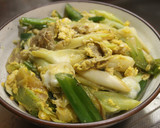 冷凍の牛丼にネギと卵を加えたん作り方6写真