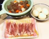 手羽中と卵と根菜の煮物作り方1写真