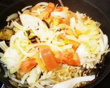 簡単!野菜とチキンの具沢山トマトパスタ作り方1写真