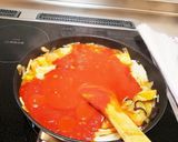 簡単!野菜とチキンの具沢山トマトパスタ作り方3写真