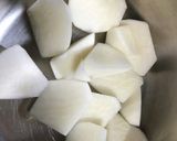 手羽元と大根の煮込み作り方1写真