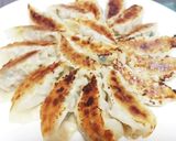 超簡単！野菜たっぷり焼き餃子！！作り方11写真