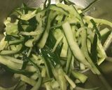 胡瓜と鶏皮のガーリックポン酢作り方6写真