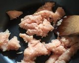 鶏ひき肉と春雨、キャベツ炒め作り方1写真