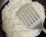 そうめん消費レシピ！余り物でお手頃ピザ作り方2写真