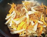 ◆副菜♡鰹節香る竹輪入きんぴらごぼう◆作り方2写真