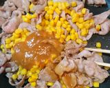 簡単！美味！豚こまの味噌バターコーン炒め作り方3写真
