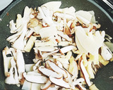 食欲の秋！鮭とキノコの簡単炊き込みご飯！作り方2写真