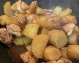 染み染み！簡単！鶏肉と大根と里芋の煮物作り方4写真