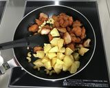 鶏唐揚げとナッツ＆ポテトの甘辛炒め作り方8写真