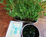 豆腐と豆苗とわかめの味噌汁！作り方1写真