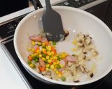 椎茸の旨味がきいた！デミグラスオムライス作り方3写真