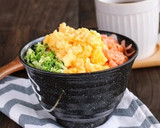 ふっくら鮭とふんわり卵の♡三色そぼろ丼作り方8写真