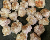 豚団子ときのこのめんつゆバター炒め作り方2写真