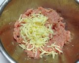ボリューム満点！パプリカのチーズ肉詰め作り方3写真