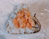 100均容器で、鮭マヨ塩こんぶのおにぎり作り方4写真
